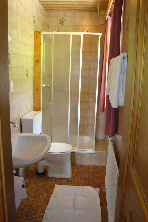Schachengut Villa Bad Gastein Szoba fotó